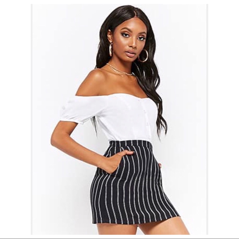 F21 | Navy Striped Mini Skirt